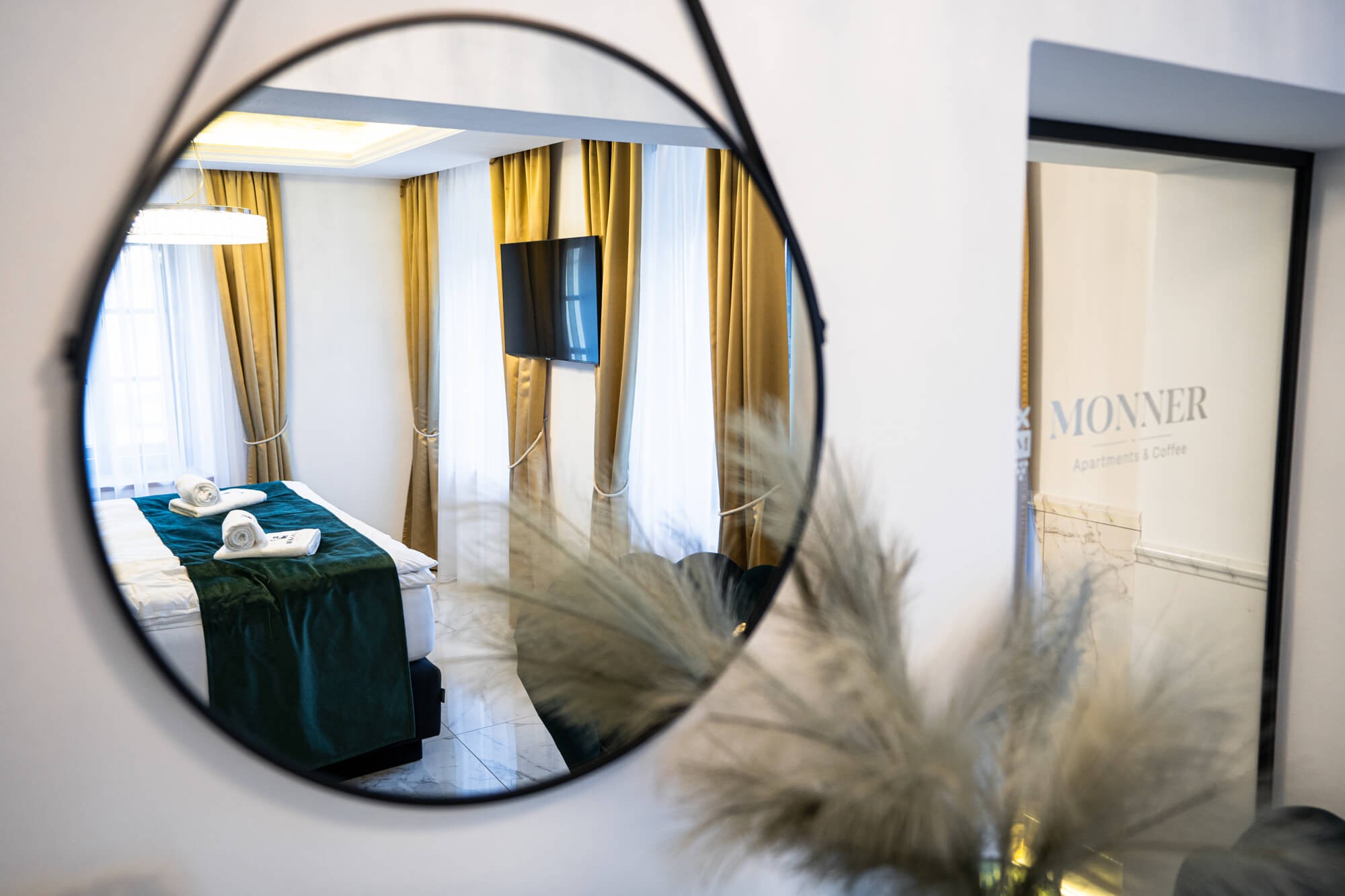 Pálava – dvoulůžkový pokoj Deluxe s výhledem na zámek – fotografie 5